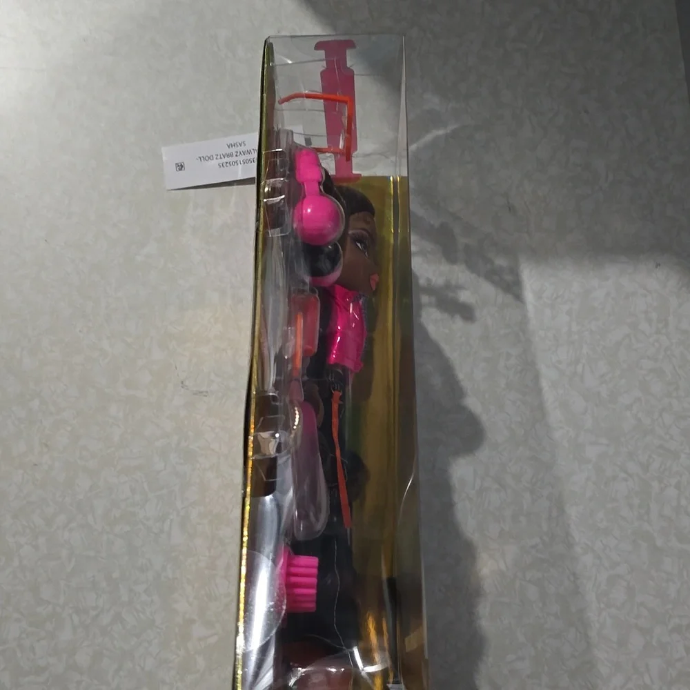 Bratz Sasha‎ Doll with Accessories NWT 2023